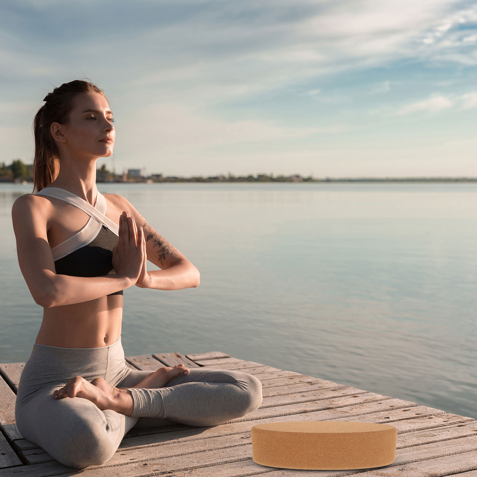 Yoga Block Cork - 楕円形のコルクヨガブロック、プレミアム高密度天然素材、深いストレッチ、脚の柔軟性、ヒップの調整、手首のサポート、ジムでのトレーニングに最適
